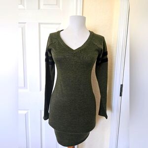 Fitted sweater dress